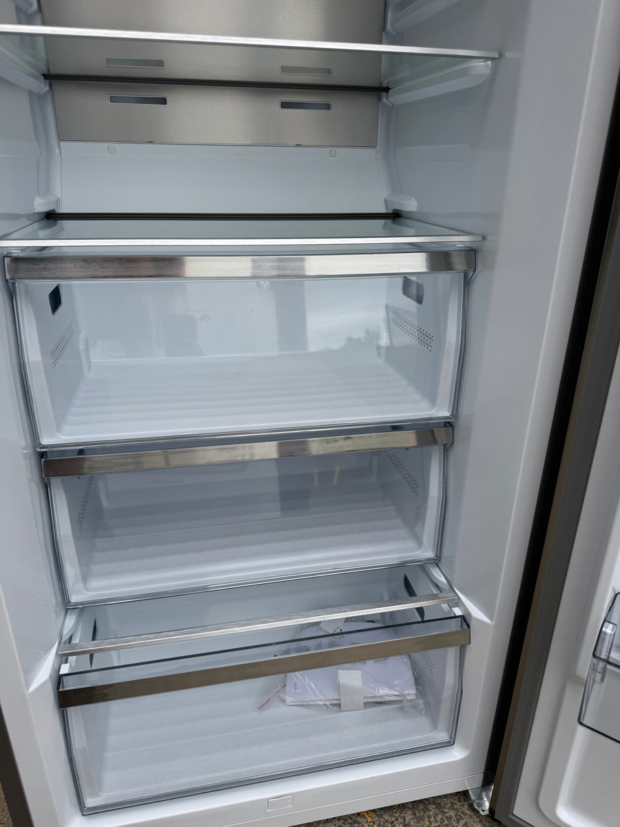 Transportation damaged Hisense 384L Vertical Hybrid Freezer Model: HRVF384S - Second Hand Appliances Geebung
