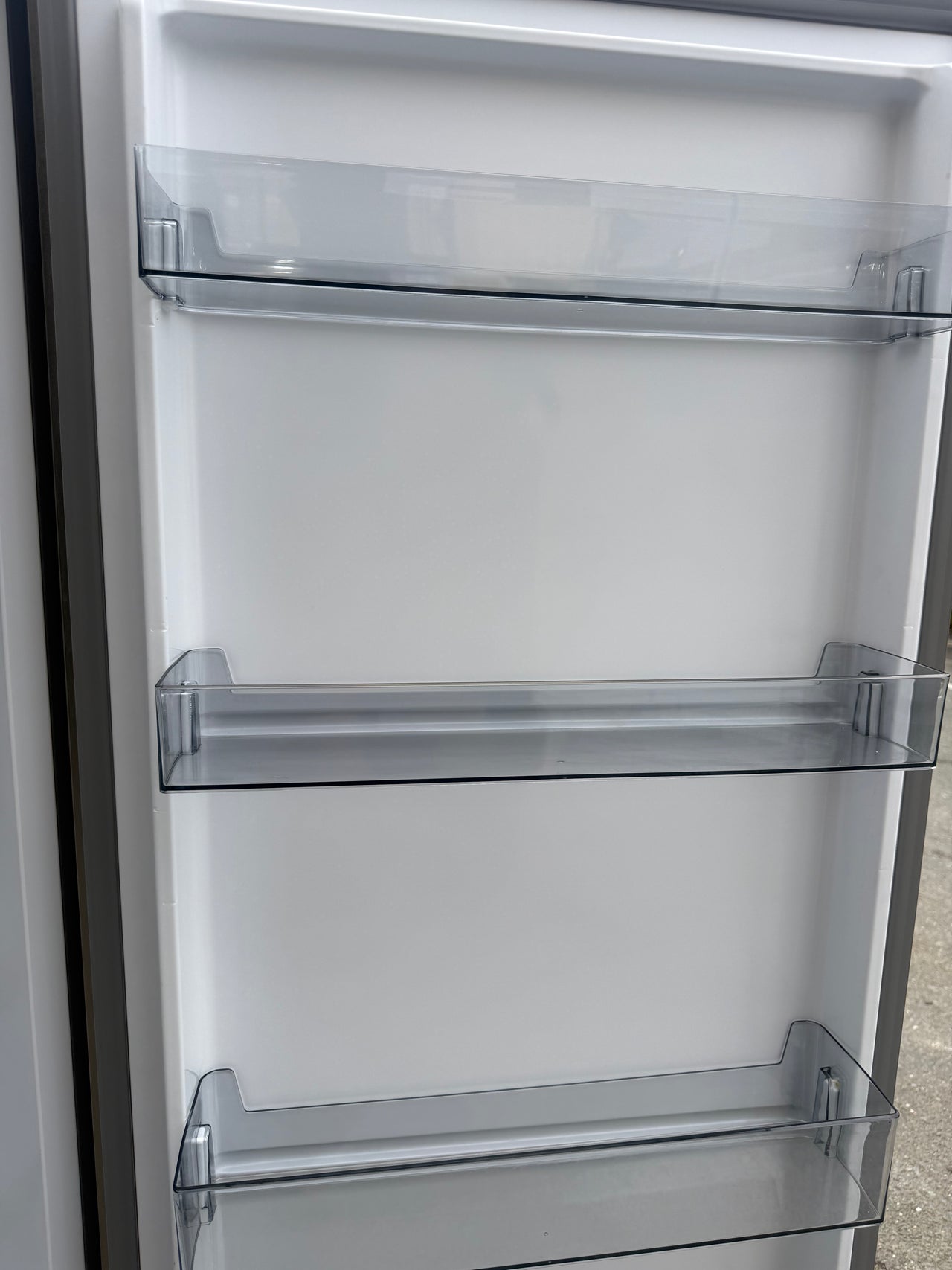 Transportation damaged Hisense 384L Vertical Hybrid Freezer Model: HRVF384S - Second Hand Appliances Geebung