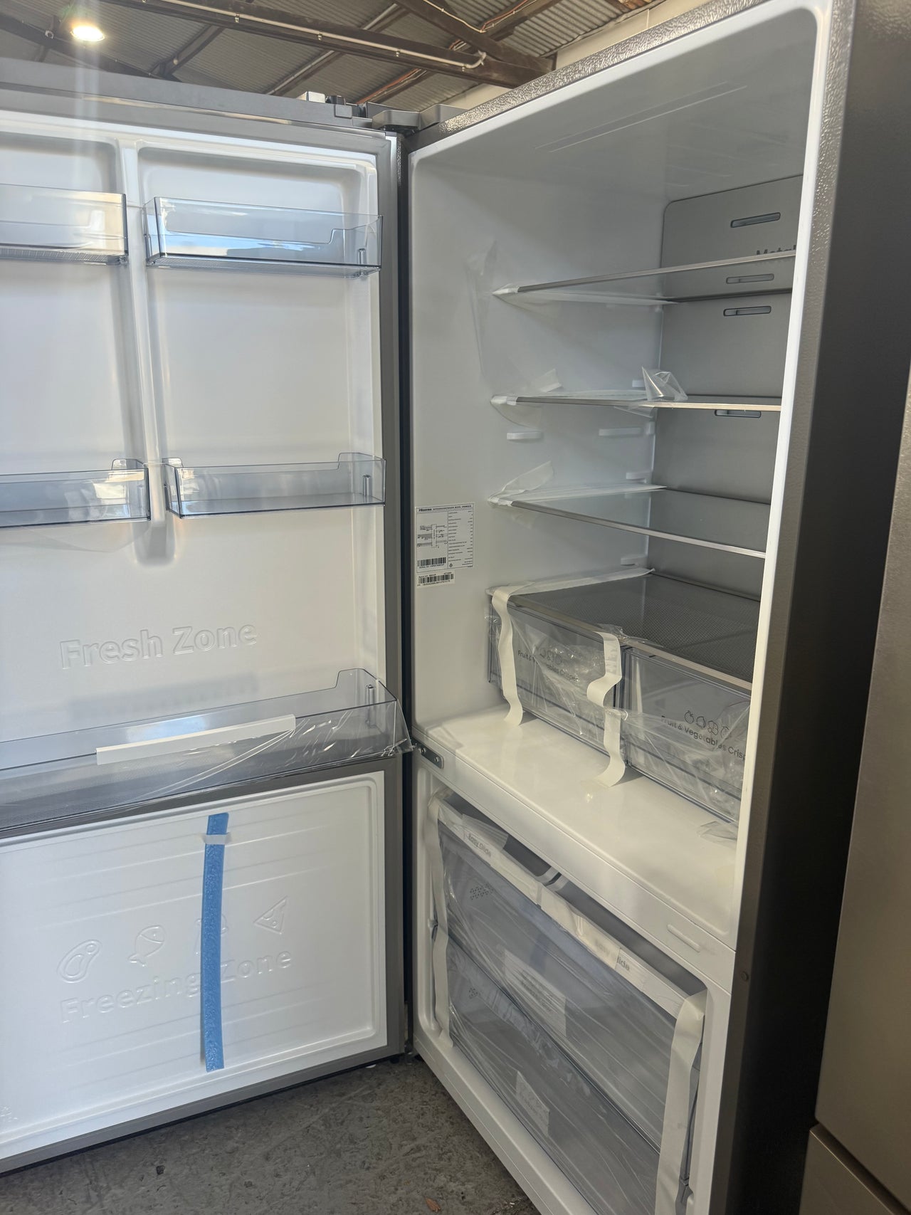 Transportation damaged Hisense 503L PureFlat Bottom Mount Refrigerator – HRBM503S - Second Hand Appliances Geebung