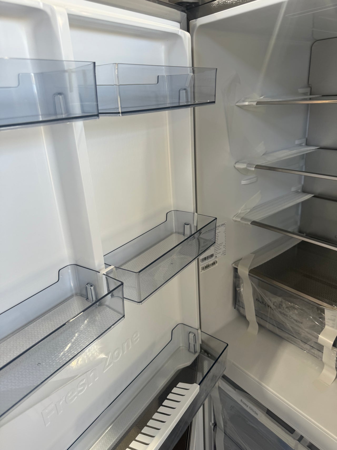 Transportation damaged Hisense 503L PureFlat Bottom Mount Refrigerator – HRBM503S - Second Hand Appliances Geebung