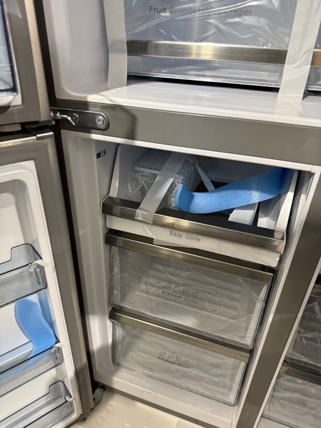 Transportation damaged Hisense 609L French Door Refrigerator Model: HRCD610TS - Second Hand Appliances Geebung