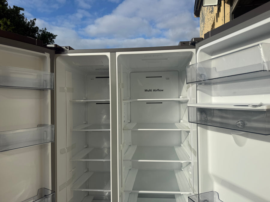 Transportation damaged Hisense 649L Side by Side Refrigerator with Water Dispenser – Stainless Steel Model: HRSBS649SW - Second Hand Appliances Geebung