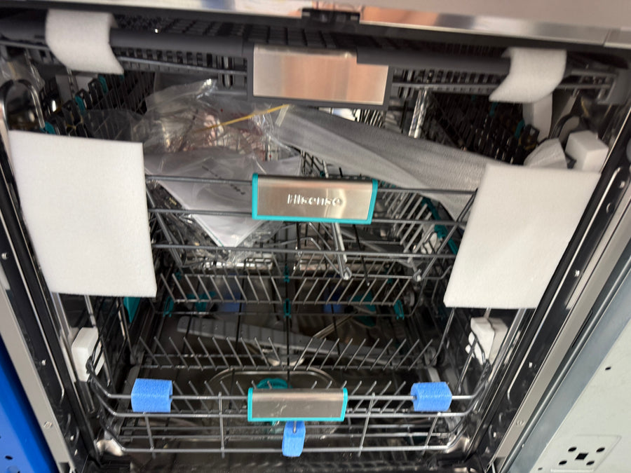 Transportation damaged Hisense Freestanding Dishwasher Stainless Steel HSAA16FS - Second Hand Appliances Geebung