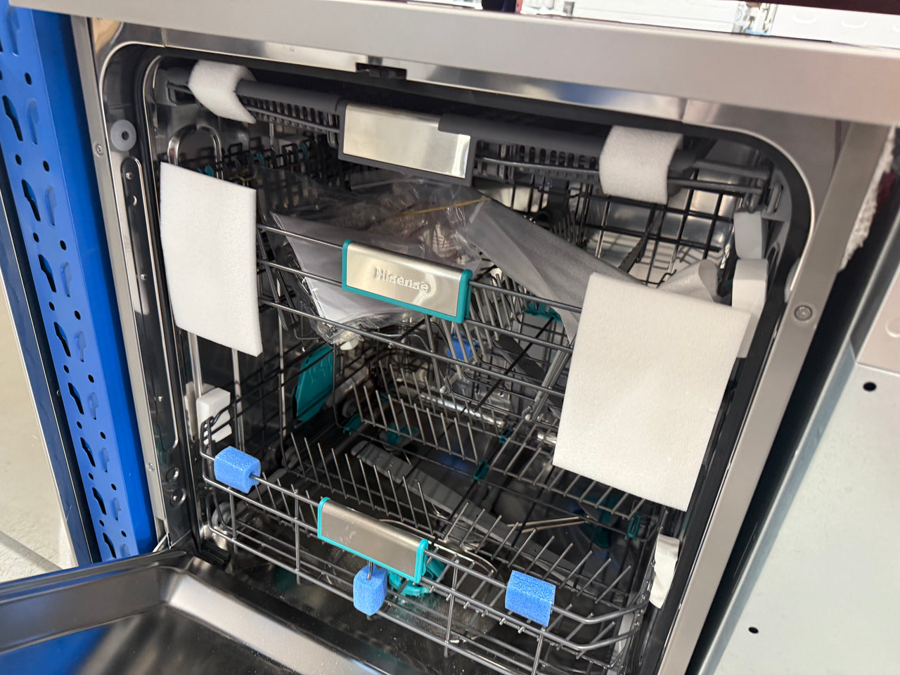 Transportation damaged Hisense Freestanding Dishwasher Stainless Steel HSAA16FS - Second Hand Appliances Geebung