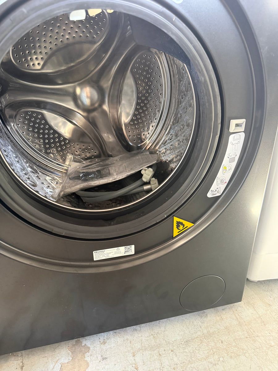 Transportation damaged Hisense HCF8I1215HB Series 8i Washer & Heat Pump Dryer Combo - Second Hand Appliances Geebung