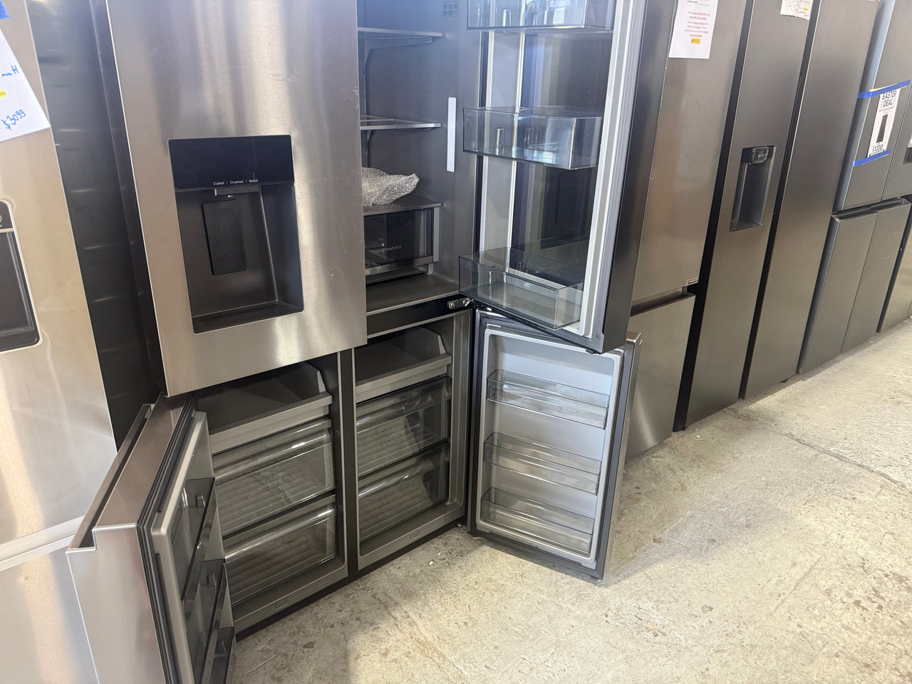 Transportation damaged Hisense HRCD615TBWV 615L PureView French Door Fridge - Second Hand Appliances Geebung