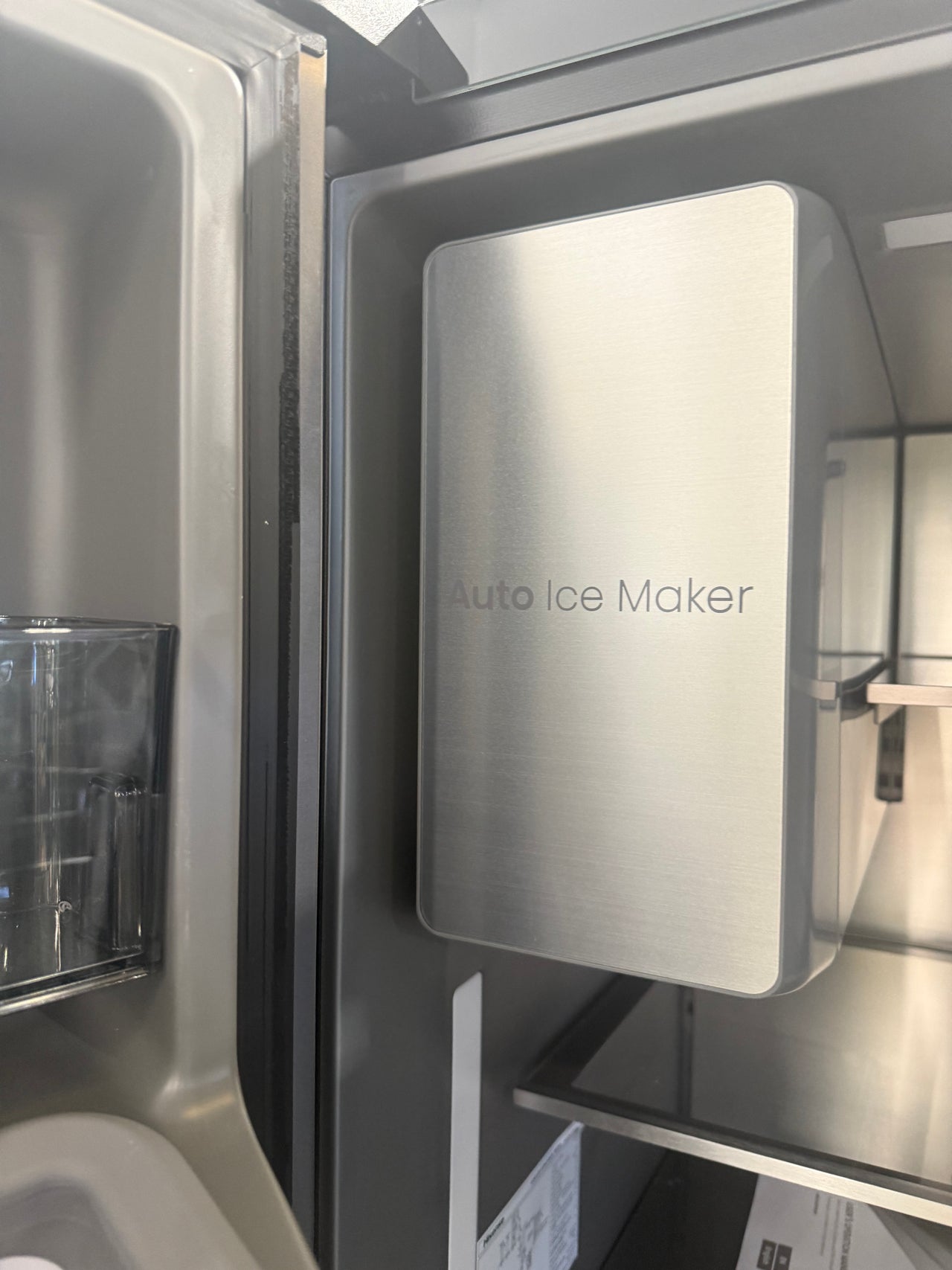 Transportation damaged Hisense HRCD615TBWV 615L PureView French Door Fridge - Second Hand Appliances Geebung