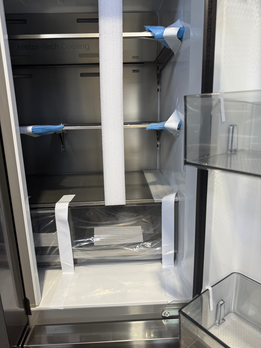 Transportation damaged Hisense HRCD640TBW 640-liter PureFlex French Door Refrigerator - Second Hand Appliances Geebung