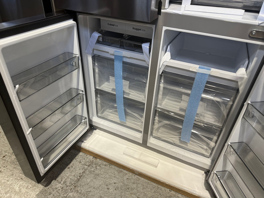 Transportation damaged Hisense HRCD640TBW 640-liter PureFlex French Door Refrigerator - Second Hand Appliances Geebung
