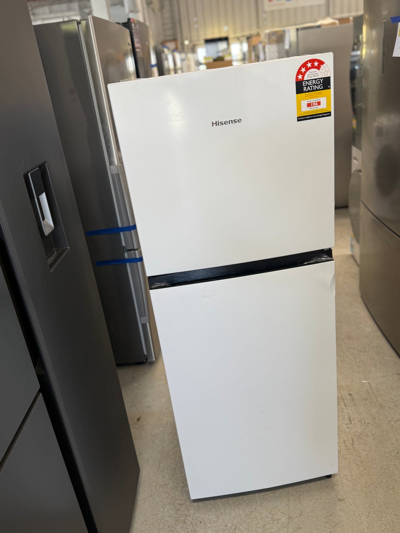 Transportation damaged Hisense HRTF206 205L Top Mount Refrigerator – White - Second Hand Appliances Geebung
