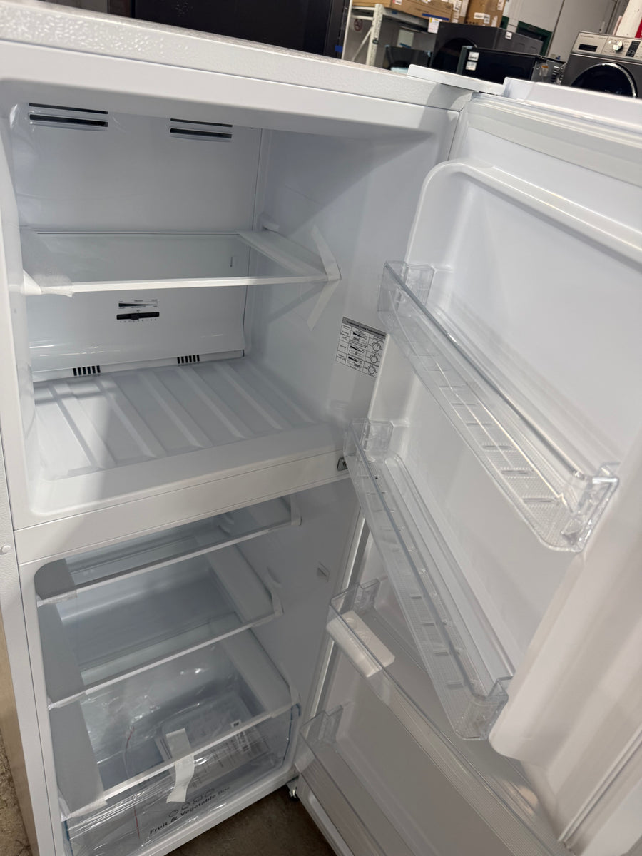 Buy Transportation damaged Hisense HRTF206 205L Top Mount Refrigerator – White |  | [product_variant] | Second Hand Appliances Geebung Brisbane