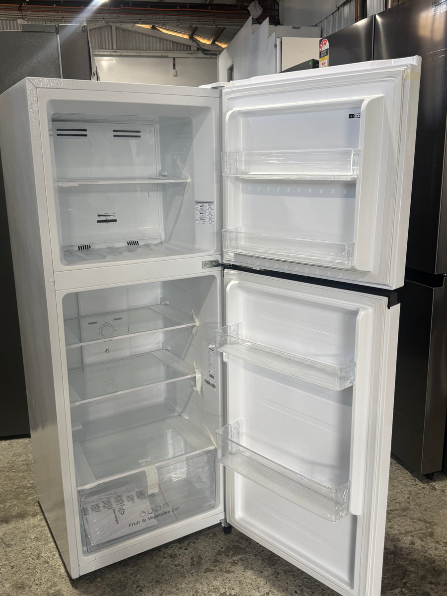 Transportation damaged Hisense HRTF206 205L Top Mount Refrigerator – White - Second Hand Appliances Geebung