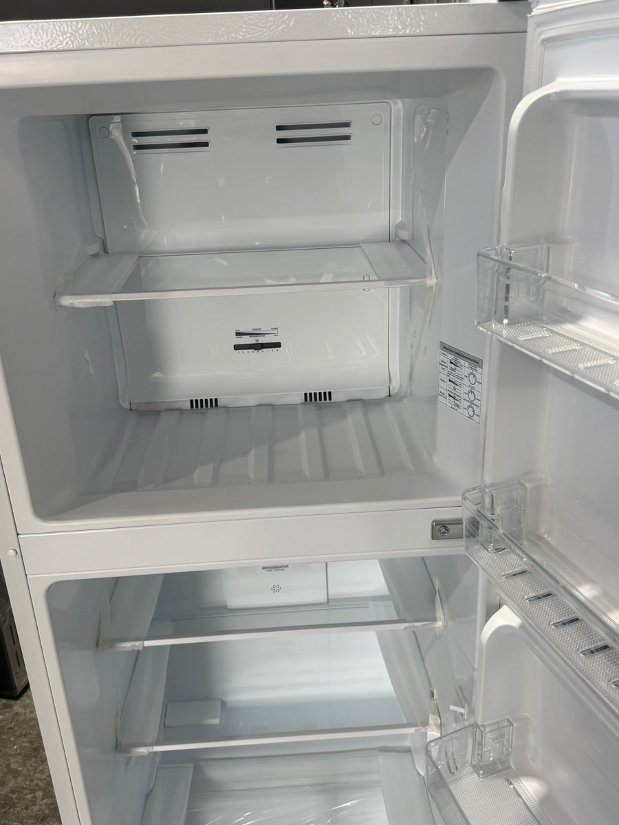 Transportation damaged Hisense HRTF206 205L Top Mount Refrigerator – White - Second Hand Appliances Geebung