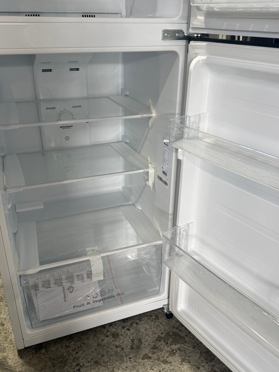 Transportation damaged Hisense HRTF206 205L Top Mount Refrigerator – White - Second Hand Appliances Geebung