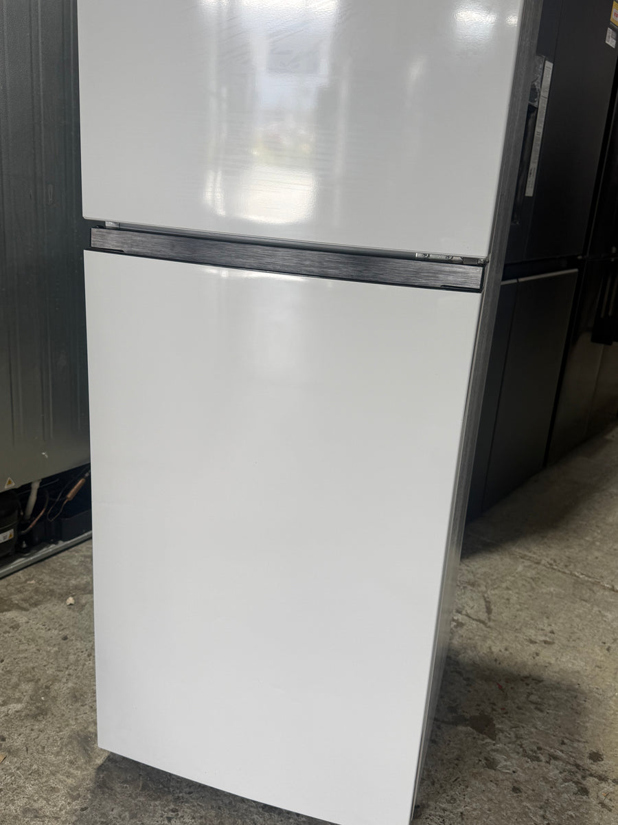Transportation damaged Hisense HRTF206 205L Top Mount Refrigerator – White - Second Hand Appliances Geebung