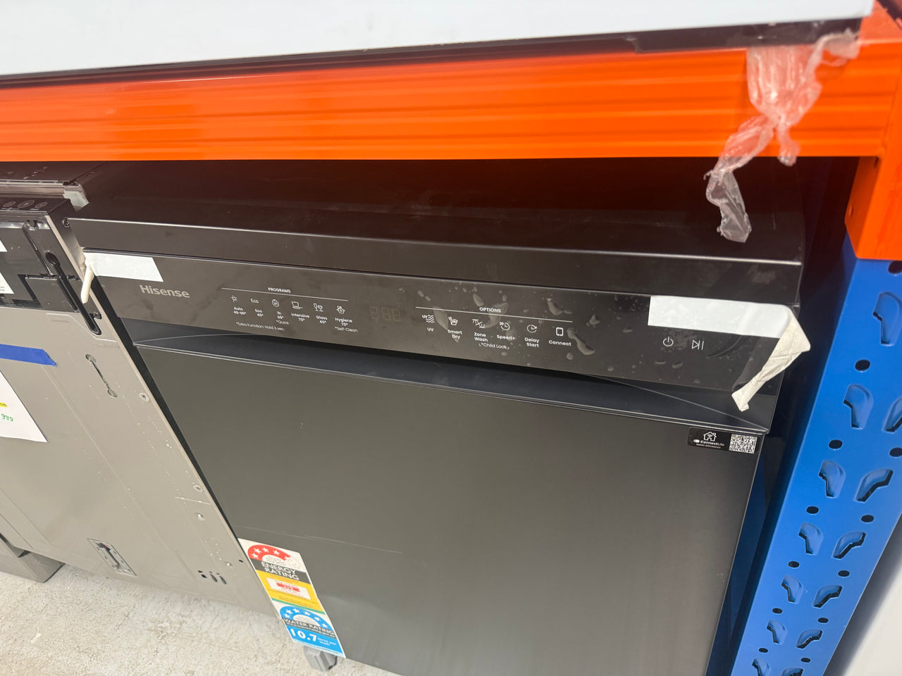 Transportation damaged Hisense HSAP16FB 16-Place Freestanding Dishwasher – Black Steel - Second Hand Appliances Geebung