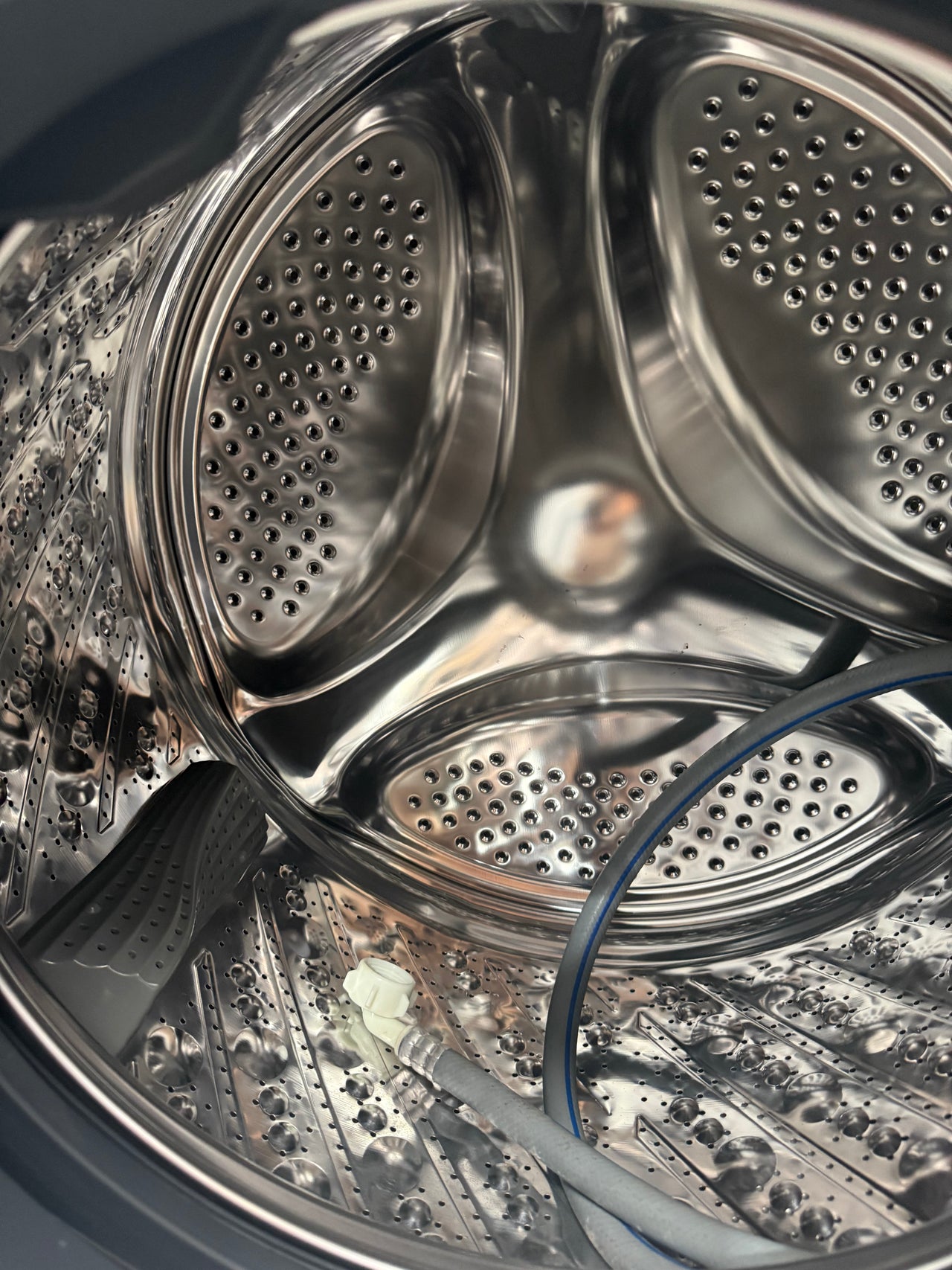 Buy Factory second Hisense HWF3S8514 8.5kg front load washing machine |  | [product_variant] | Second Hand Appliances Geebung Brisbane