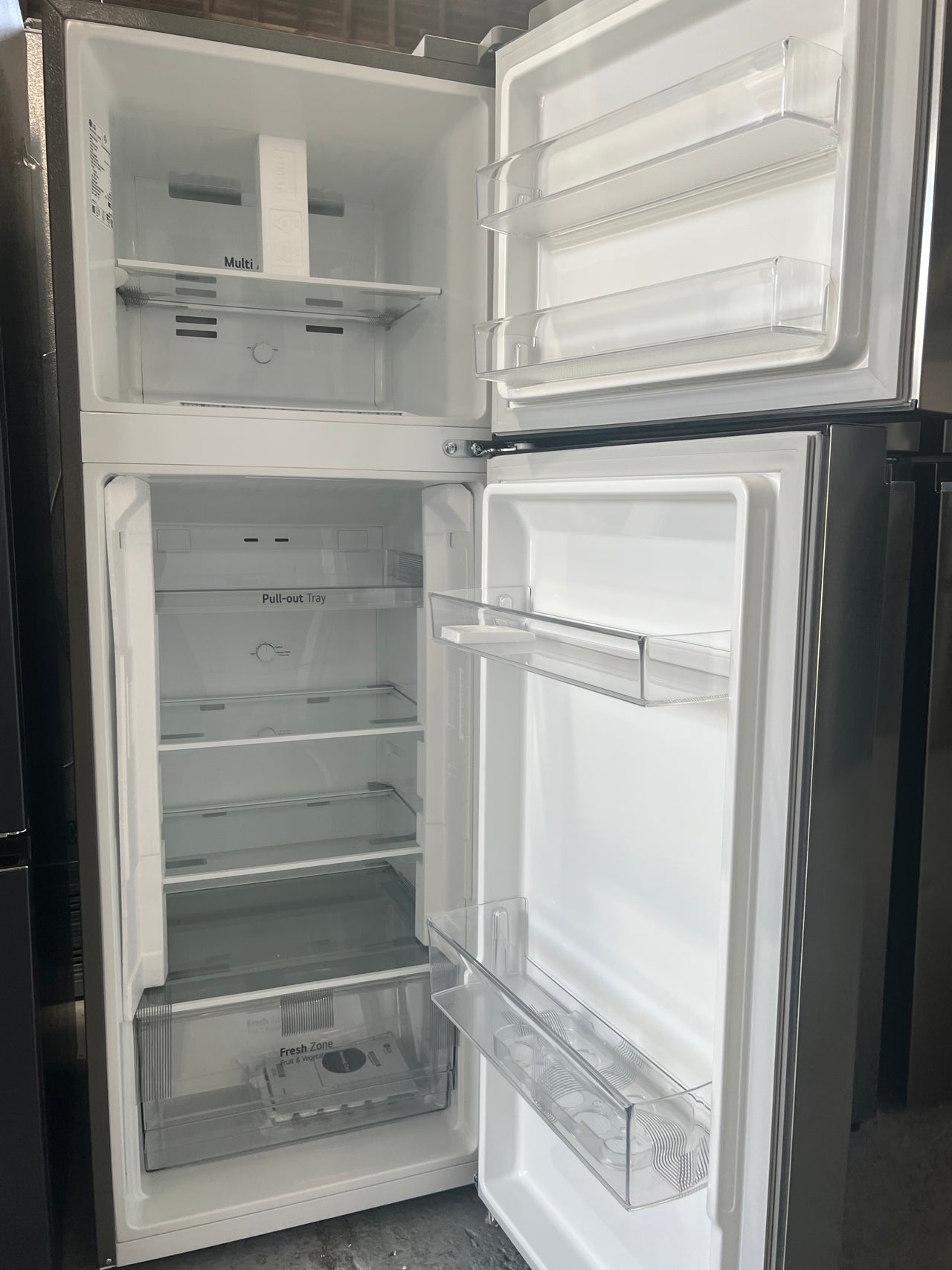 Transportation damaged LG 243L Top Mount Refrigerator GT-1s - Second Hand Appliances Geebung