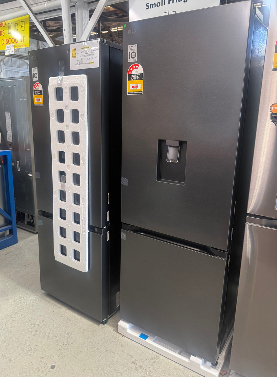 Transportation damaged LG 332L Bottom Mount Fridge GB-W300MBL - Second Hand Appliances Geebung
