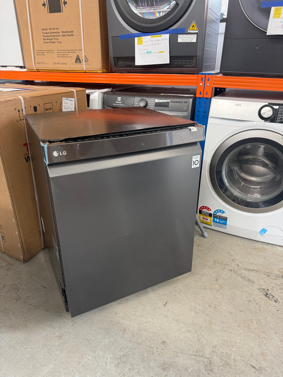 Transportation damaged LG 60 cm 15-Place QuadWash Built-Under Dishwasher with TrueSteam™ – Matte Black (Model: XD3A25UMB) - Second Hand Appliances Geebung