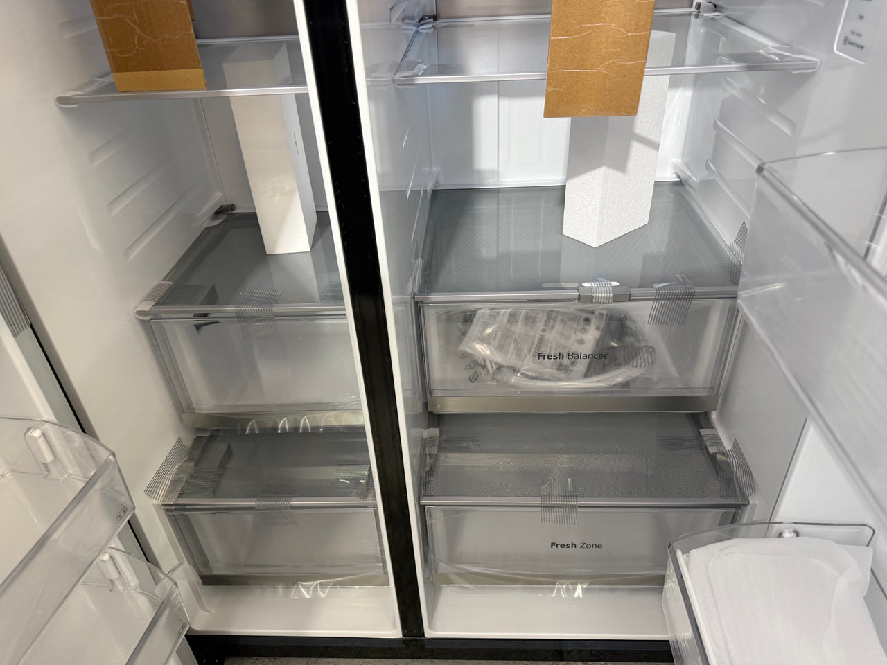 Factory second LG 635L InstaView Side-by-Side Refrigerator GS-V600MBLC - Second Hand Appliances Geebung
