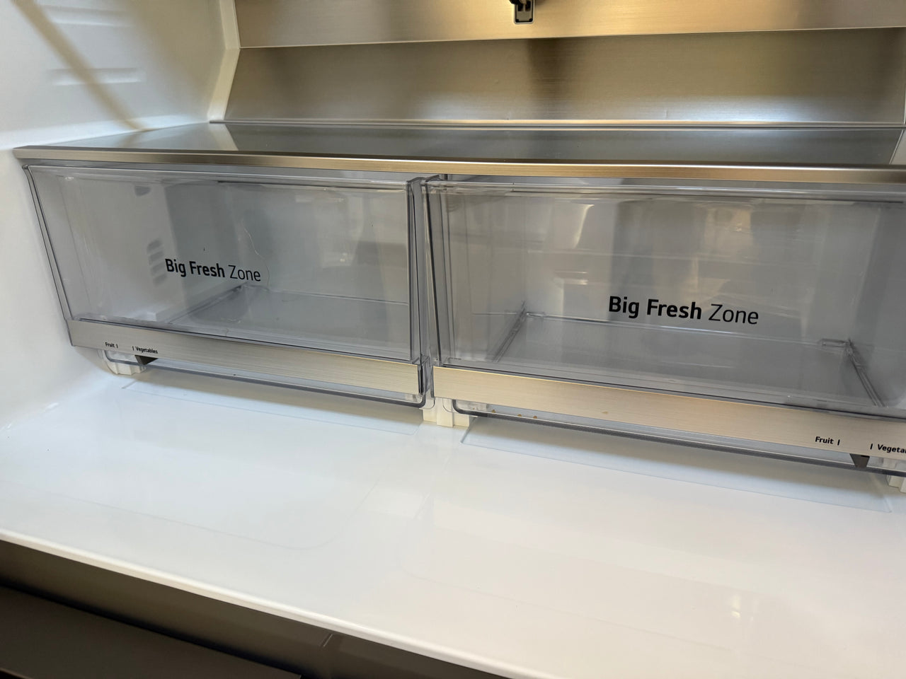 Transportation damaged LG 637L French Door Fridge with Ice and Water Stainless Steel Model: GF-L700PL - Second Hand Appliances Geebung