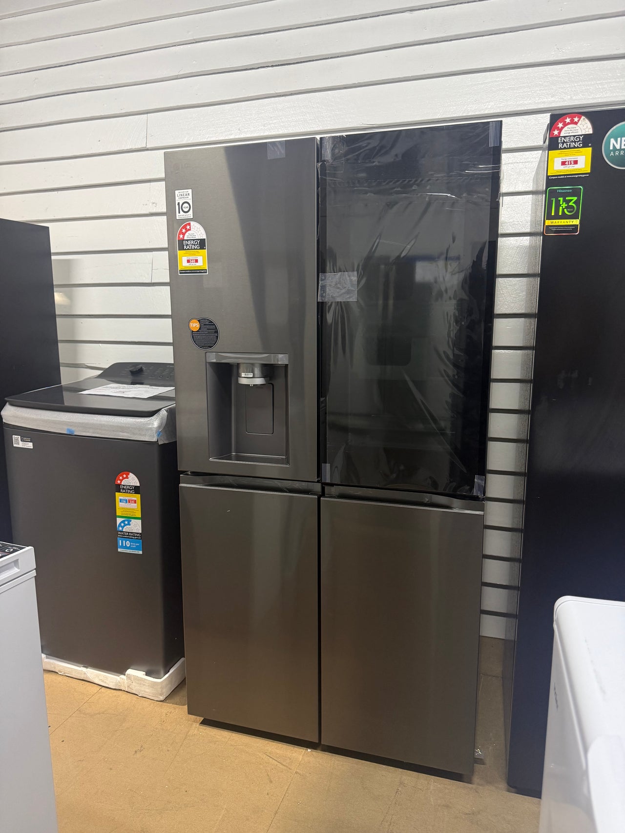 Transportation damaged LG GF-V700BSLC – 642 L French Door Fridge - Second Hand Appliances Geebung
