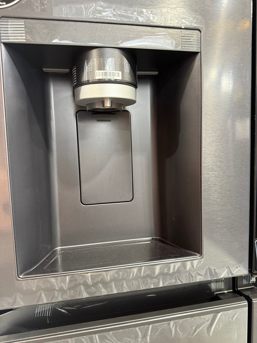 Transportation damaged LG 847L Instaview French Door Fridge Matte Black GF-V900MBLC - Second Hand Appliances Geebung