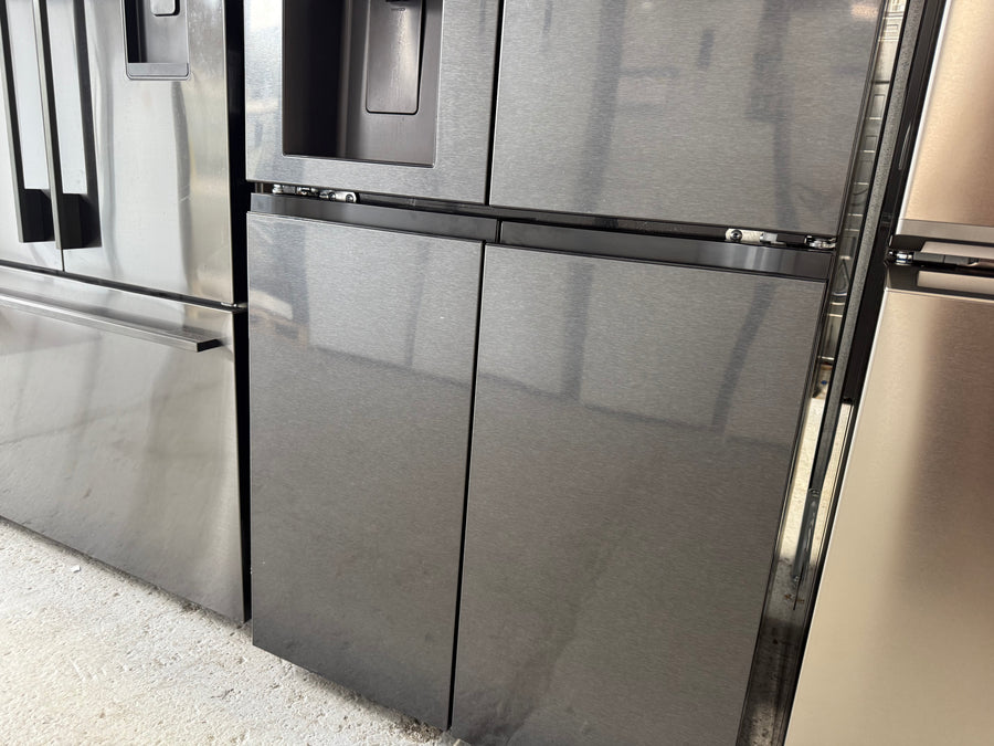 Factory second LG GF-L500MBL 506-liter Slim French Door Refrigerator - Second Hand Appliances Geebung