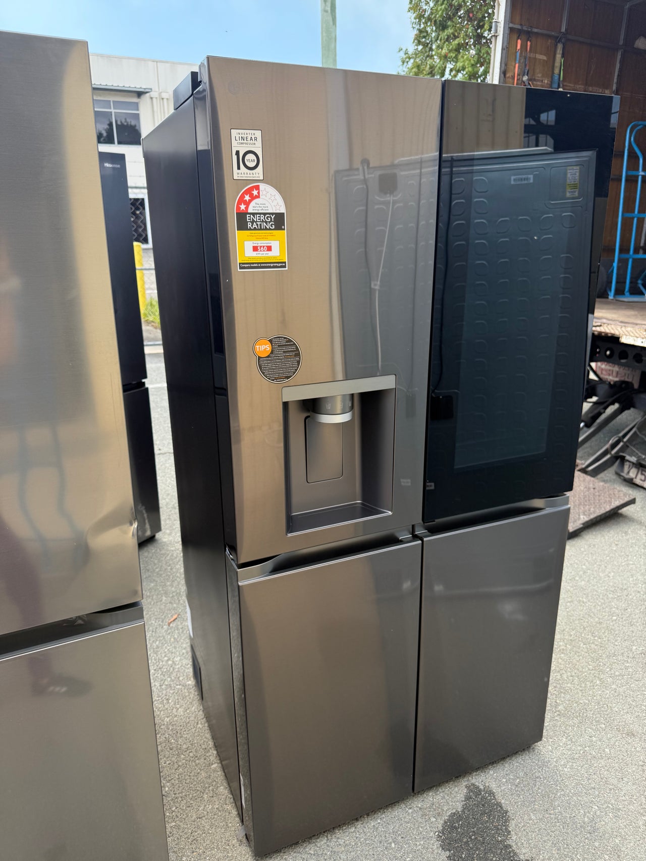 Transportation damaged LG GF-V700BSLC – 642 L French Door Fridge - Second Hand Appliances Geebung