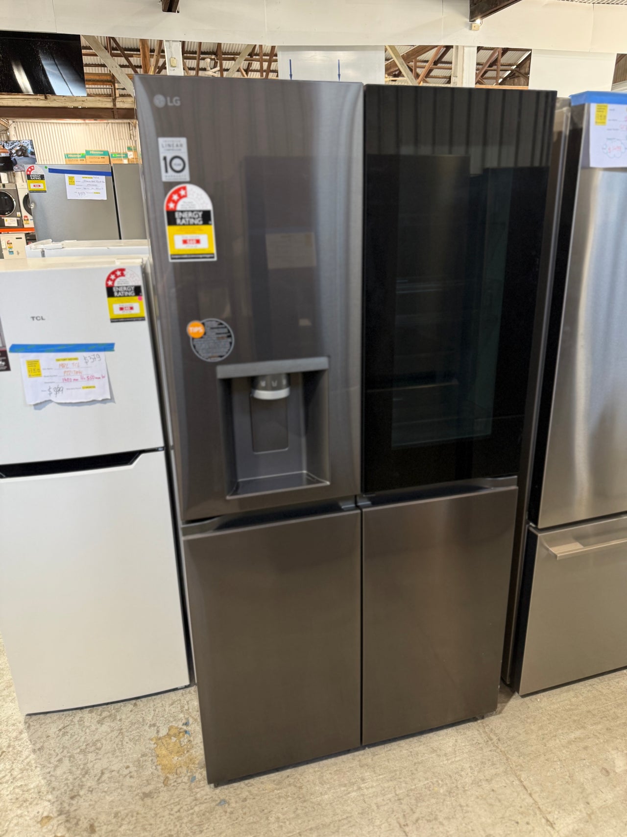 Transportation damaged LG GF-V700BSLC – 642 L French Door Fridge - Second Hand Appliances Geebung