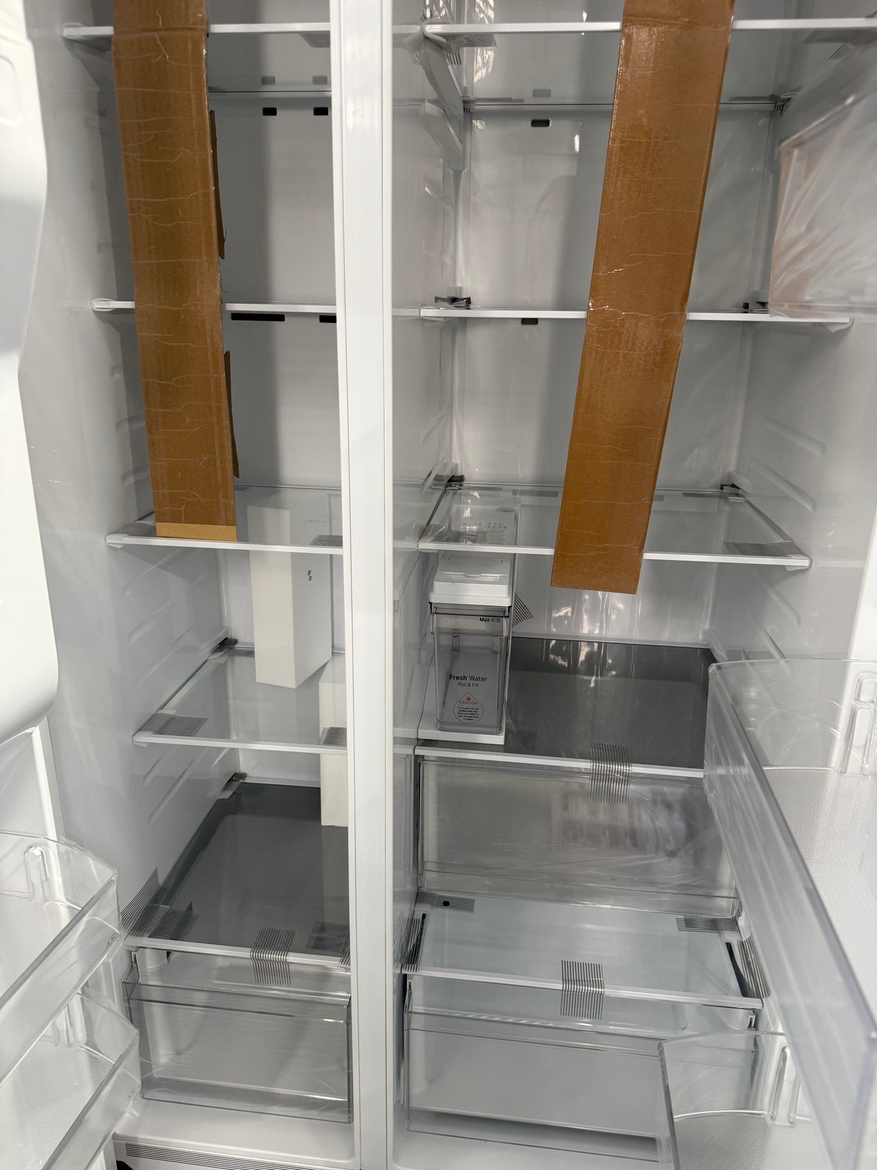 Transportation damaged LG GS-N599PL 641-liter side-by-side refrigerator - Second Hand Appliances Geebung
