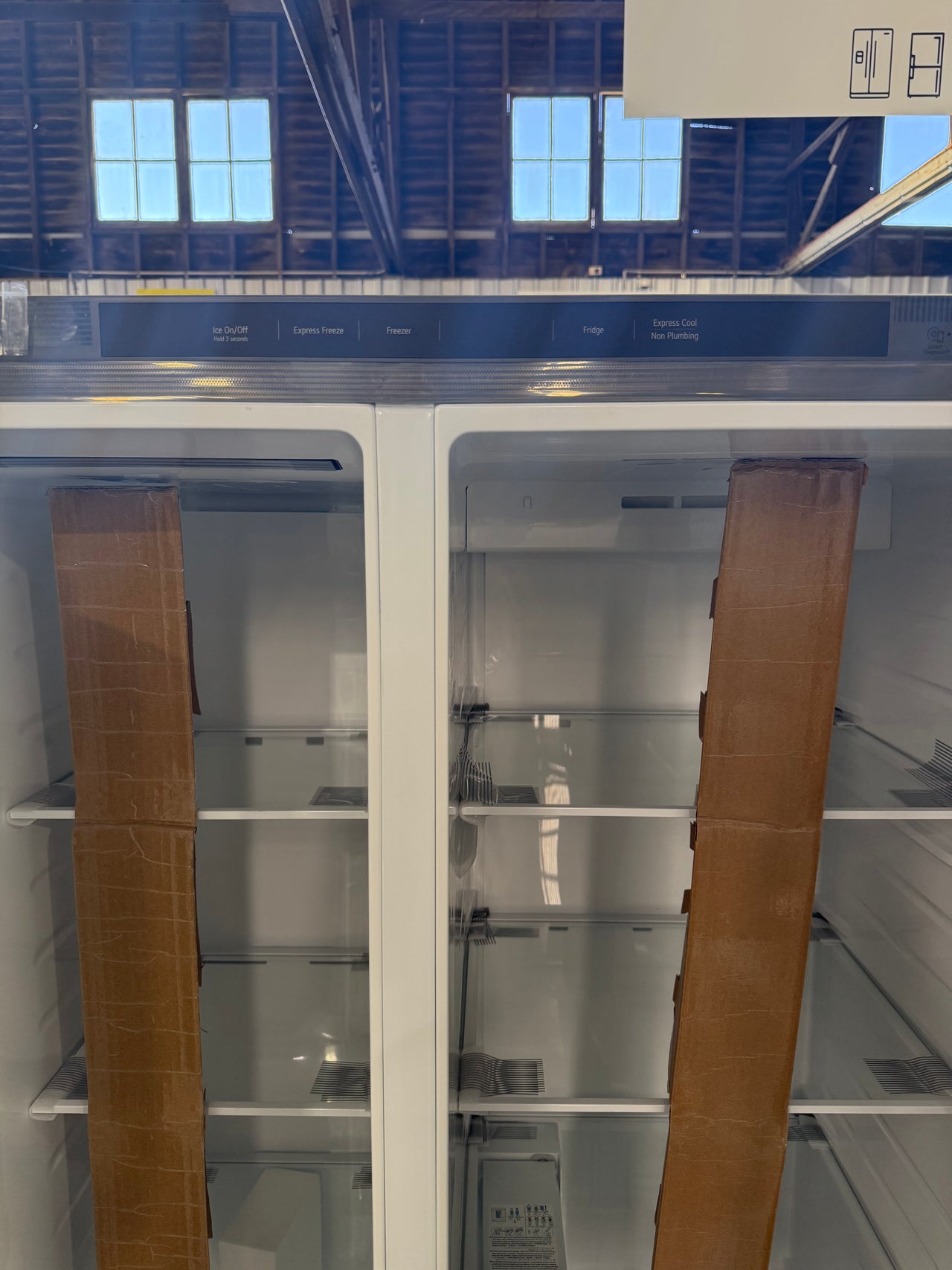 Transportation damaged LG GS-N599PL 641-liter side-by-side refrigerator - Second Hand Appliances Geebung