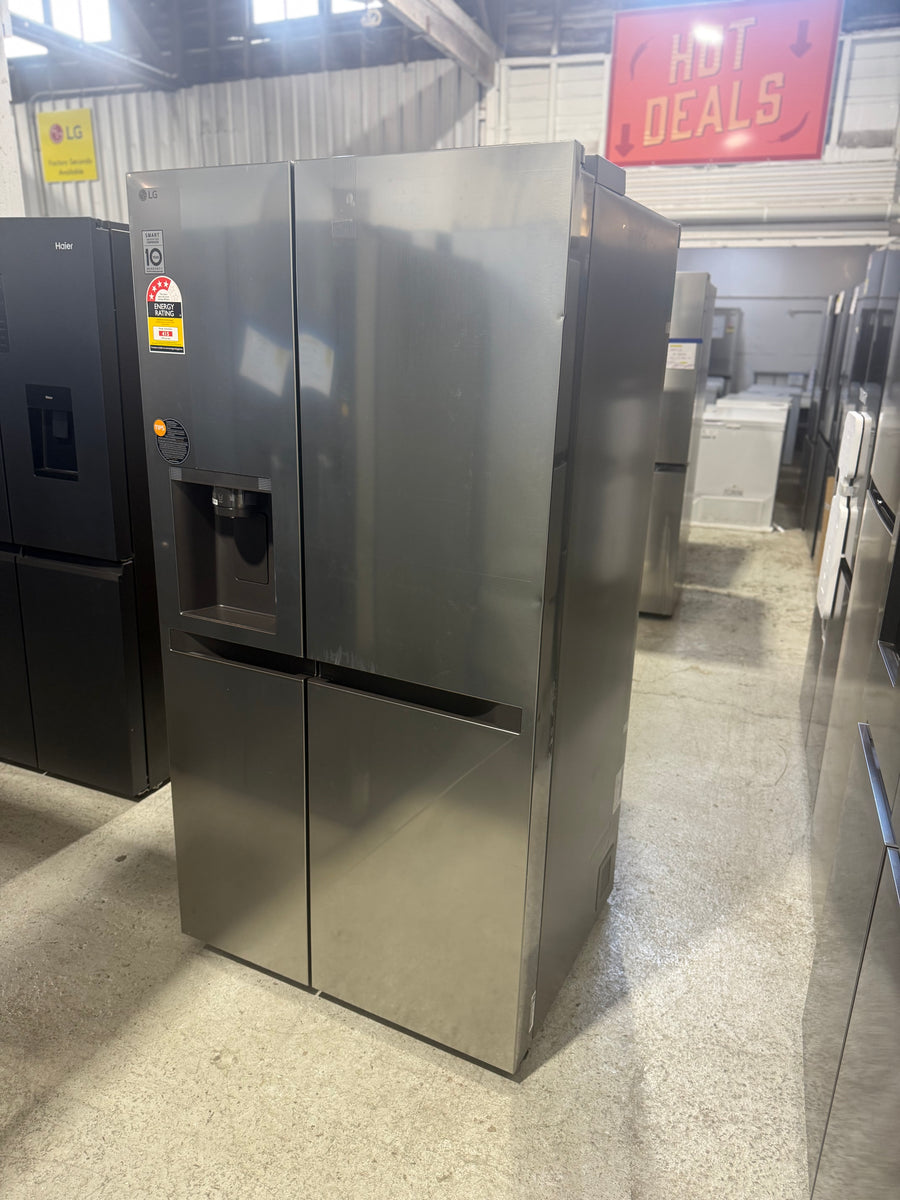Transportation damaged LG GS-N599PL 641-liter side-by-side refrigerator With Non-plumbed ice and water dispenser - Second Hand Appliances Geebung