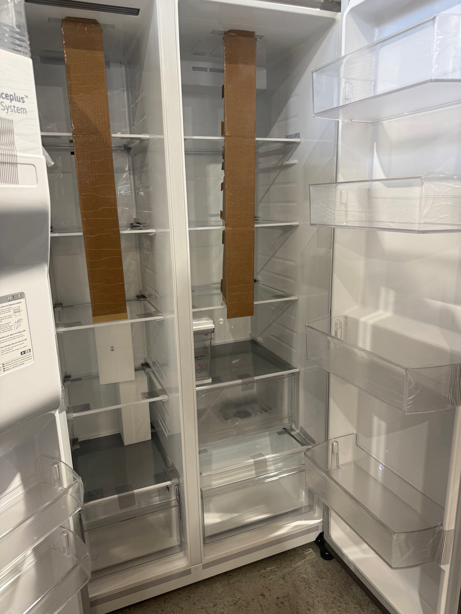 Transportation damaged LG GS-N599PL 641-liter side-by-side refrigerator With Non-plumbed ice and water dispenser - Second Hand Appliances Geebung