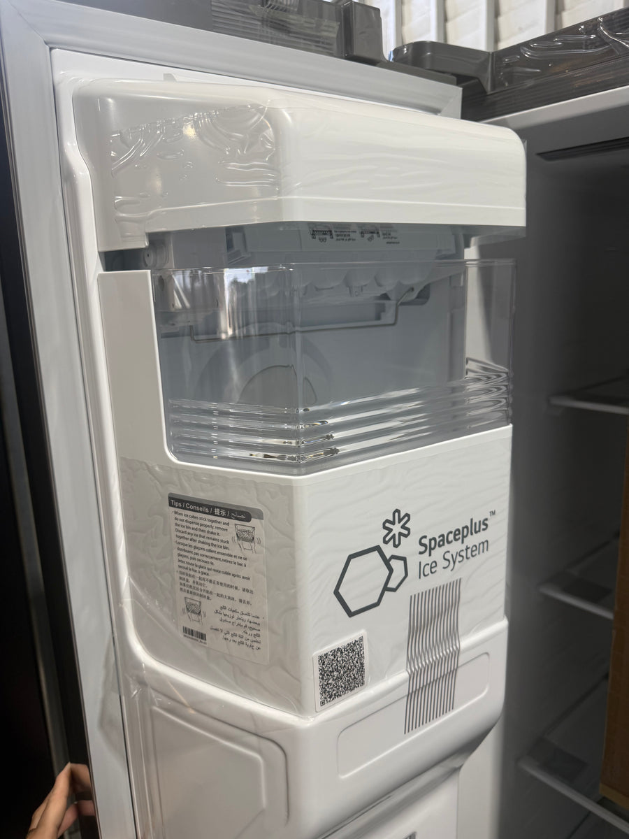Transportation damaged LG GS-N599PL 641-liter side-by-side refrigerator With Non-plumbed ice and water dispenser - Second Hand Appliances Geebung