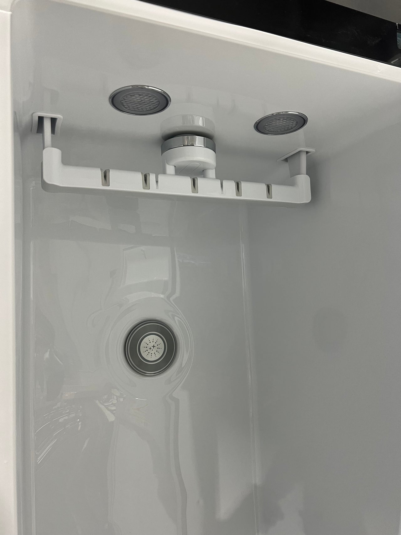 Transportation damaged LG Styler Clothing Care System S5MB - Second Hand Appliances Geebung