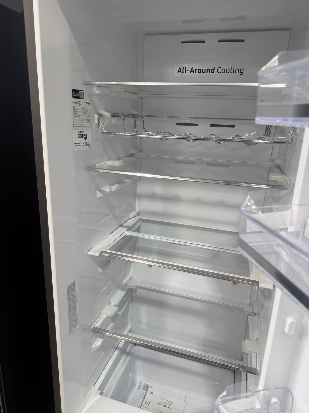 Transportation damaged Samsung 387L Bespoke Vertical Fridge – Stainless Steel Model: SRP406RS / RR39M71357F - Second Hand Appliances Geebung