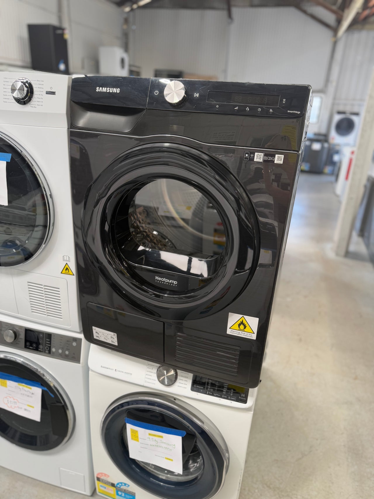 Transportation damaged Samsung 8kg Heat Pump Smart Dryer with Intelligent AI Dry DV80T5420AB - Second Hand Appliances Geebung