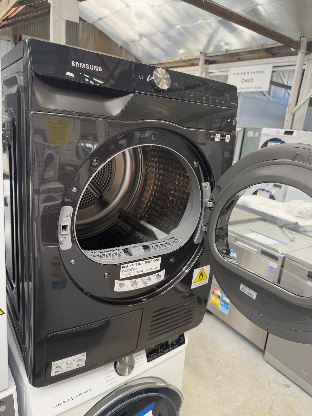 Transportation damaged Samsung 8kg Heat Pump Smart Dryer with Intelligent AI Dry DV80T5420AB - Second Hand Appliances Geebung