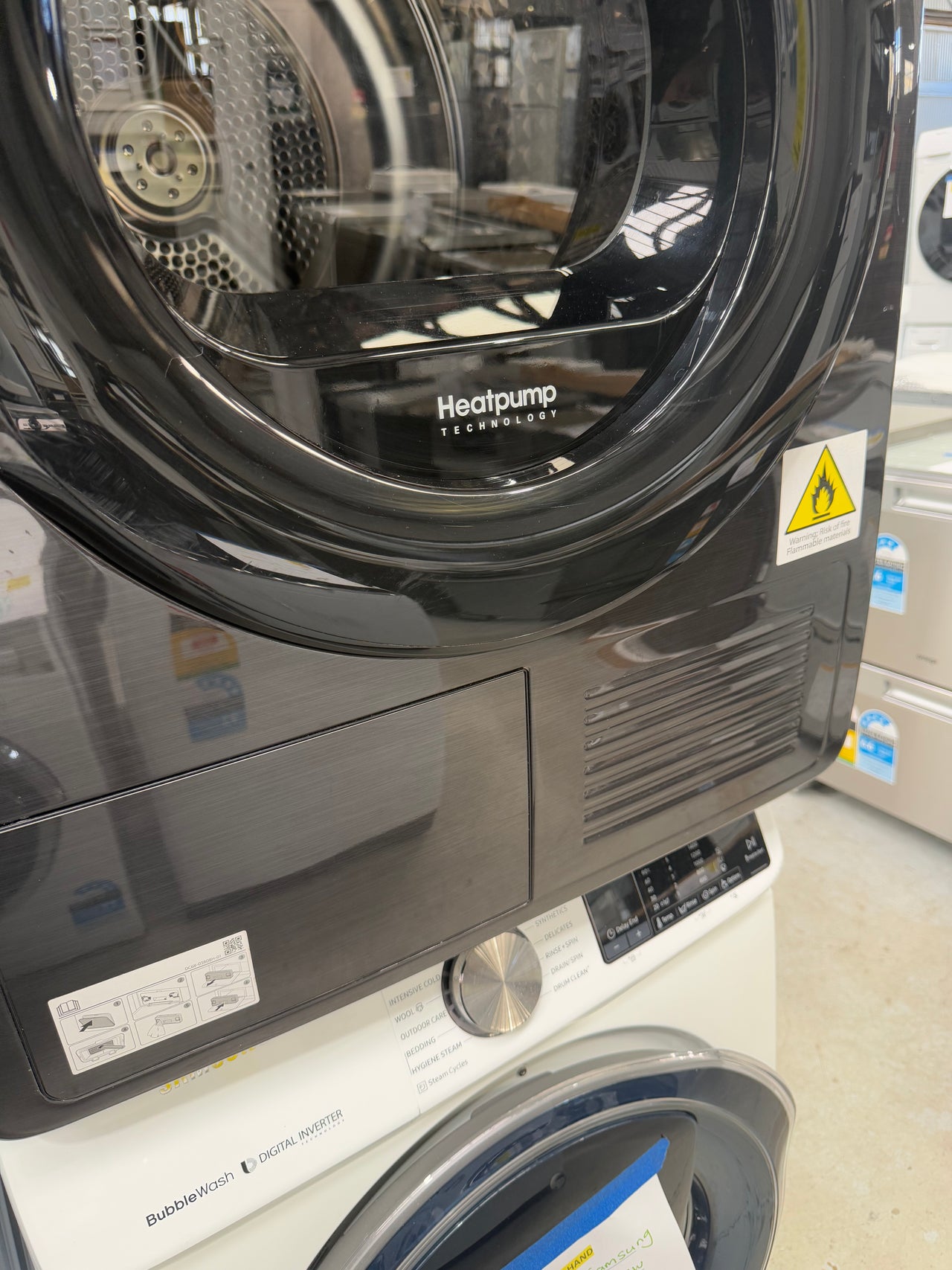 Transportation damaged Samsung 8kg Heat Pump Smart Dryer with Intelligent AI Dry DV80T5420AB - Second Hand Appliances Geebung