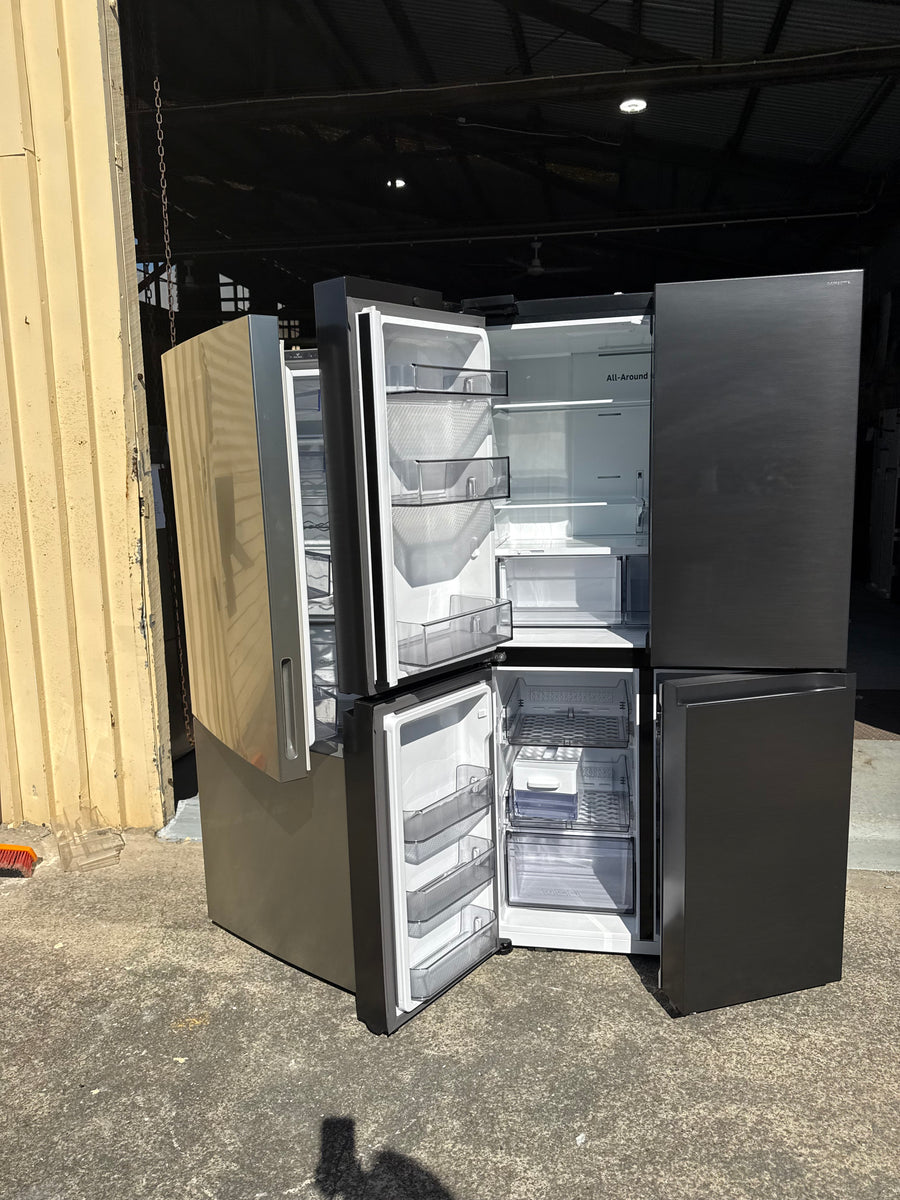 Transportation damaged Samsung SRF7100B 649L French Door Refrigerator - Second Hand Appliances Geebung