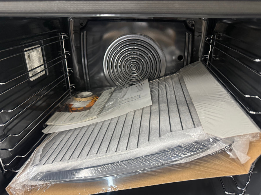 Transportation damaged Smeg Classic 60cm Pyrolytic Oven – SOPA6301TX - Second Hand Appliances Geebung