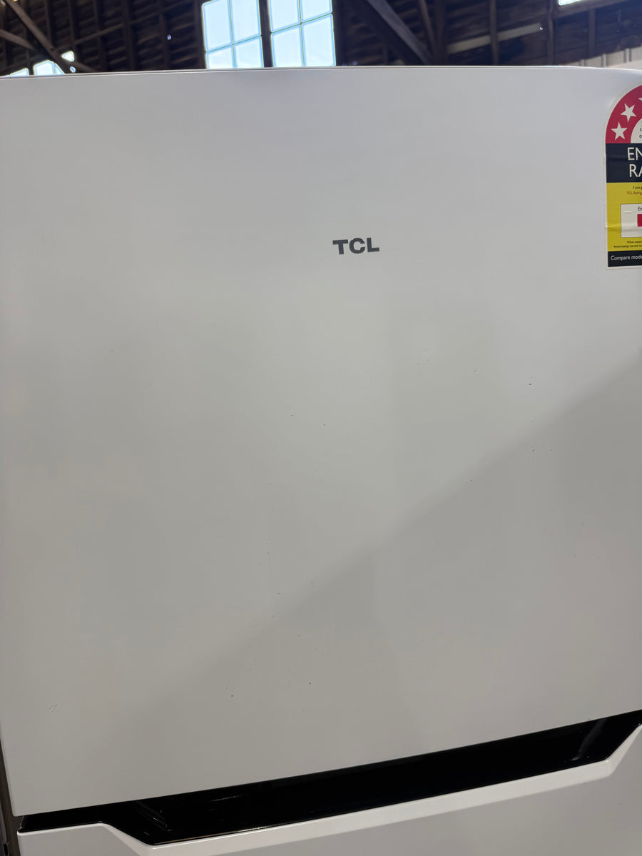 Transportation damaged TCL 362L Top Mount Refrigerator – White (P362TMW) - Second Hand Appliances Geebung