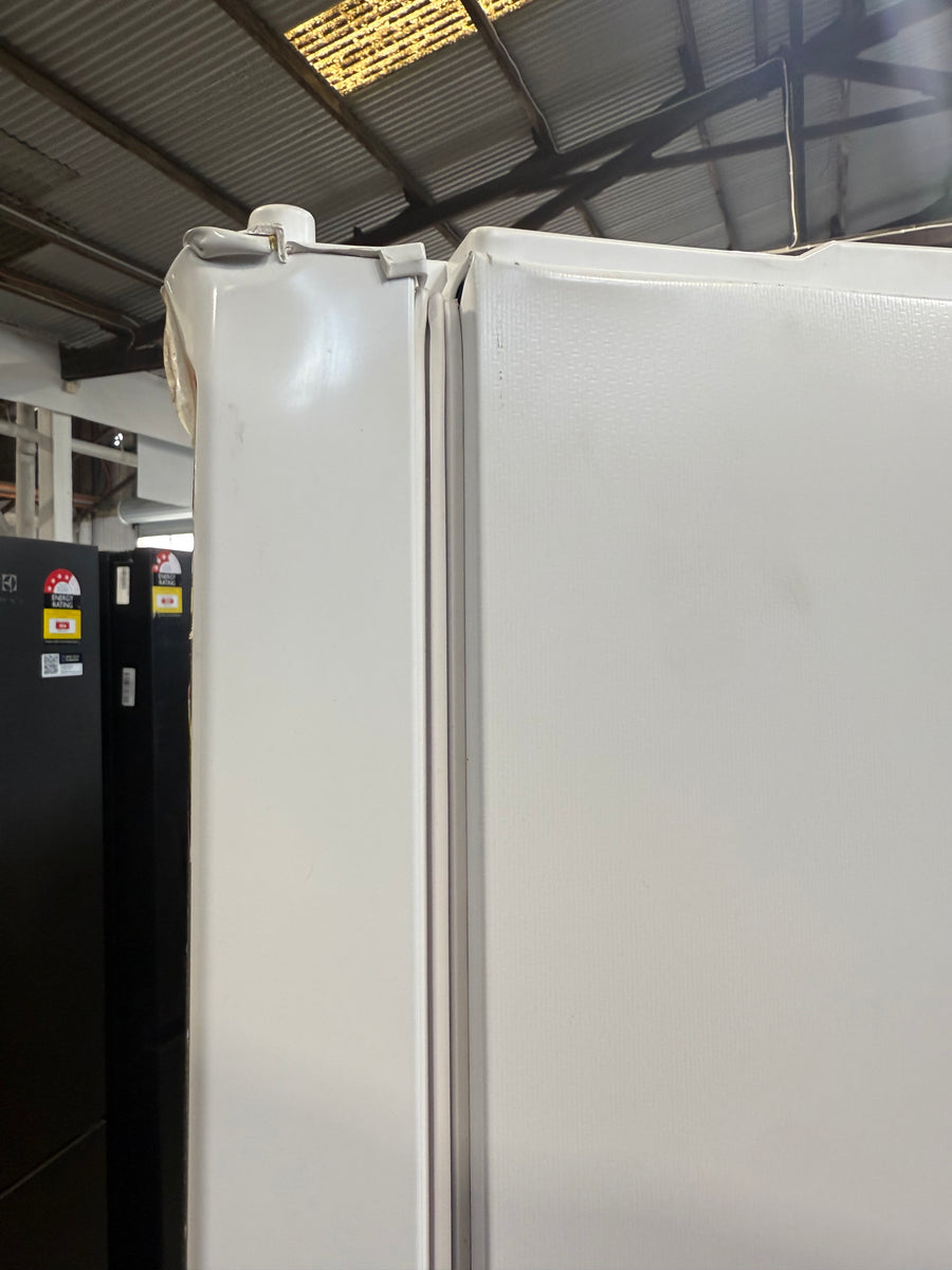 Transportation damaged TCL 362L Top Mount Refrigerator – White (P362TMW) - Second Hand Appliances Geebung