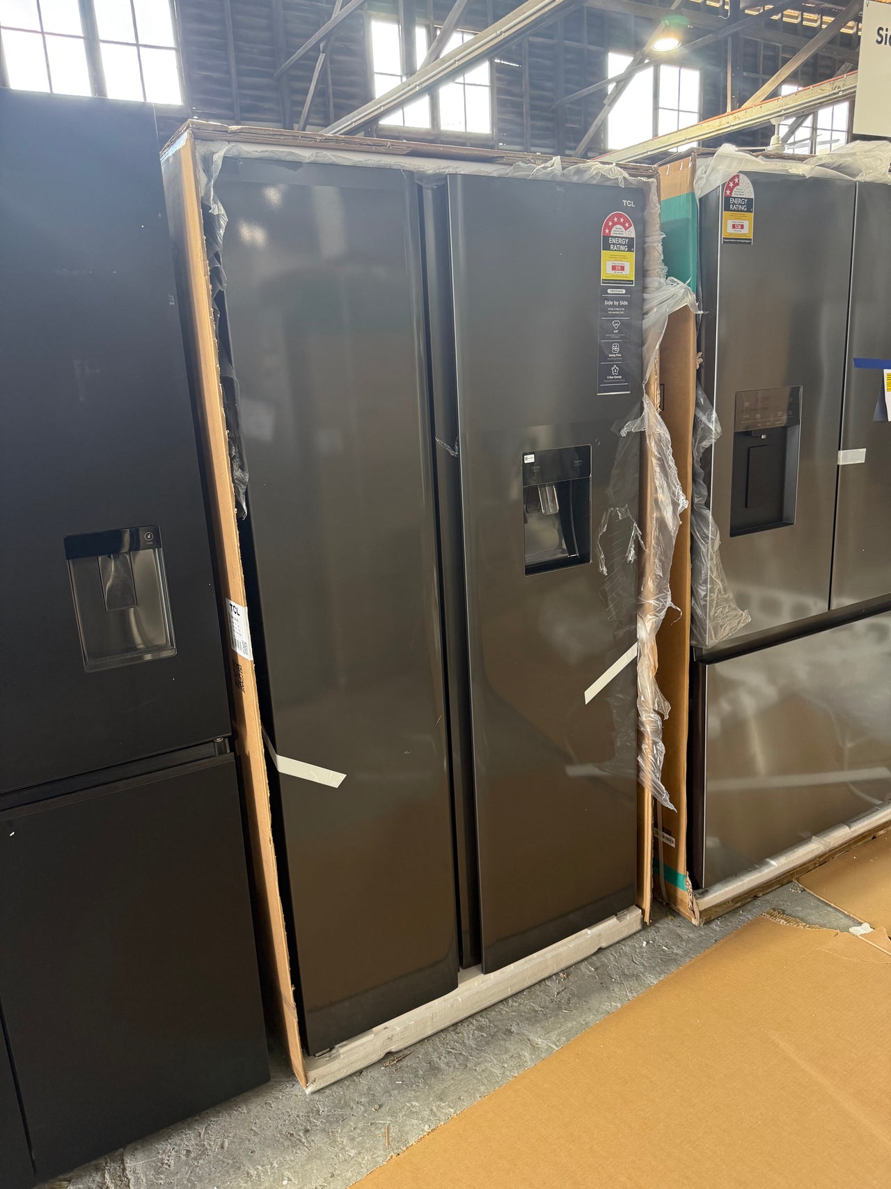 Transportation damaged TCL TRF630SHG 631L Side‑by‑Side Fridge - Second Hand Appliances Geebung