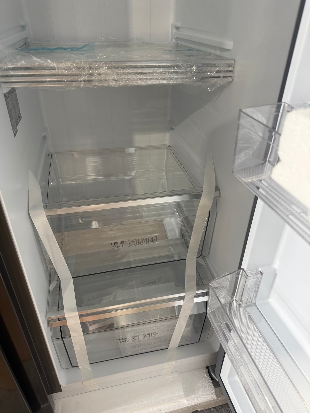 Transportation damaged TCL TRF630SHG 631L Side‑by‑Side Fridge - Second Hand Appliances Geebung