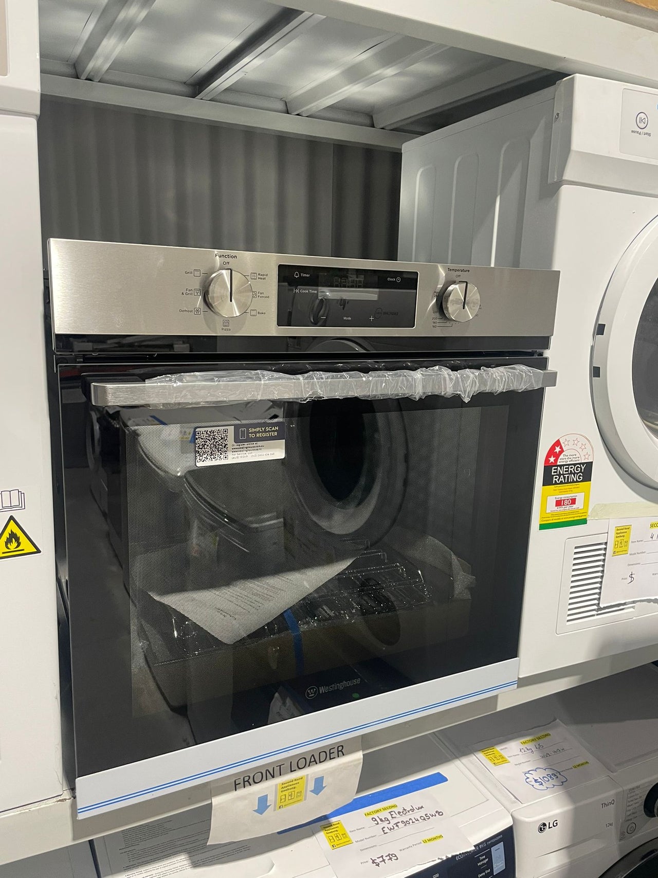 Transportation damaged Westinghouse 60cm Multi-Function Built-In Electric Oven – Stainless Steel WVE6515SD - Second Hand Appliances Geebung