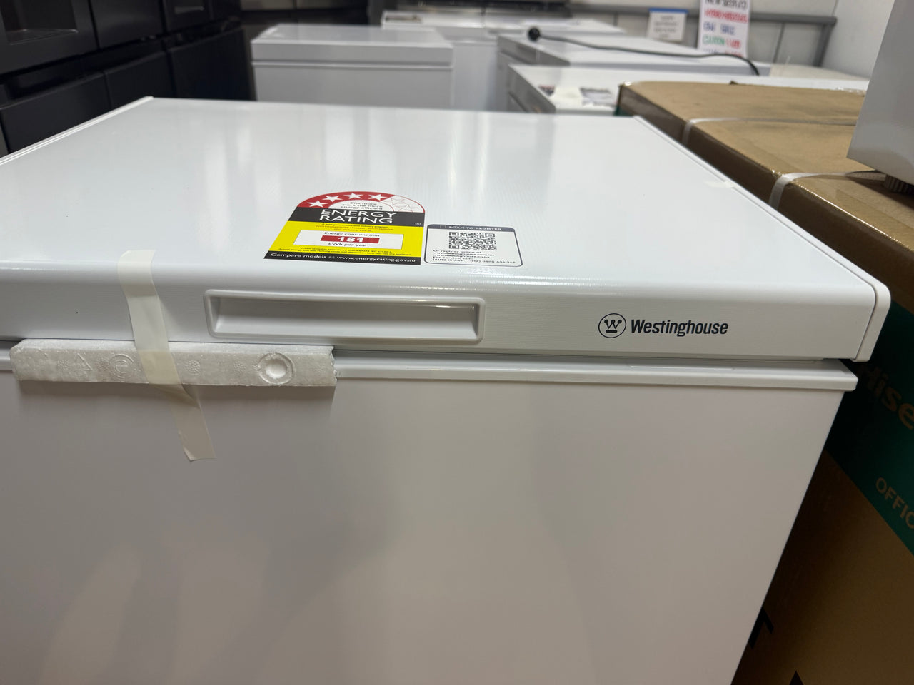 Transportation damaged Westinghouse WCM1400WE Chest Freezer – 145L Capacity - Second Hand Appliances Geebung