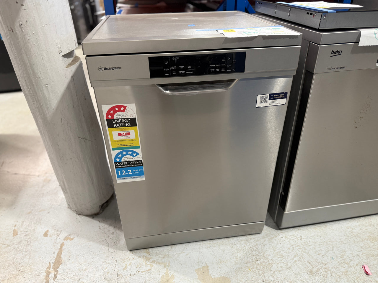 Transportation damaged Westinghouse WSF6606XB 60cm Stainless Steel Freestanding Dishwasher - Second Hand Appliances Geebung